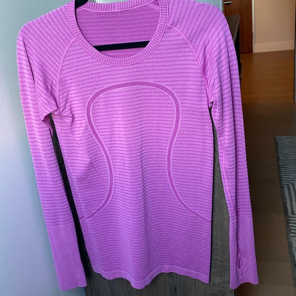 lululemon athletica Tops - LULULEMON LONG SLEEVE TOP